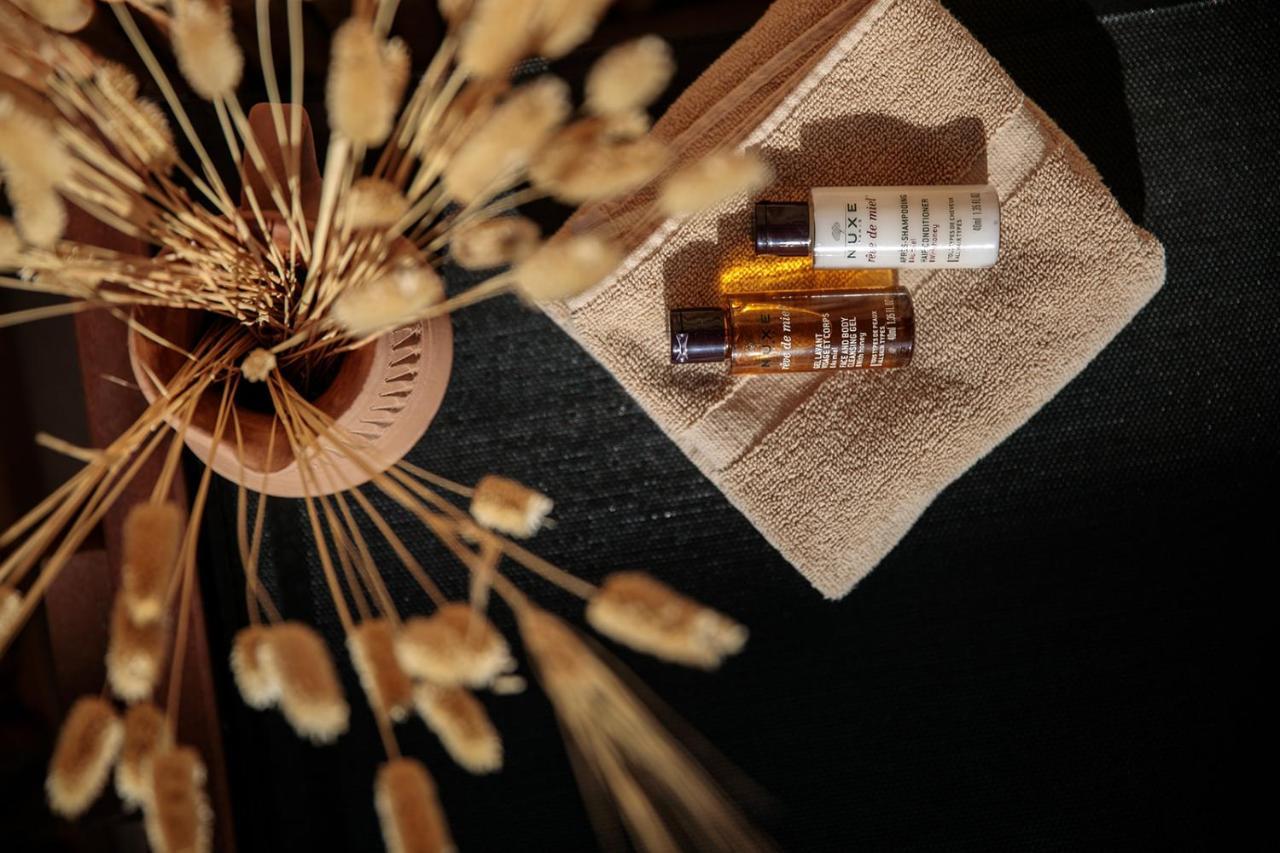 "Makava Suites" Your Luxe Urban Sanctuary Naxos City エクステリア 写真