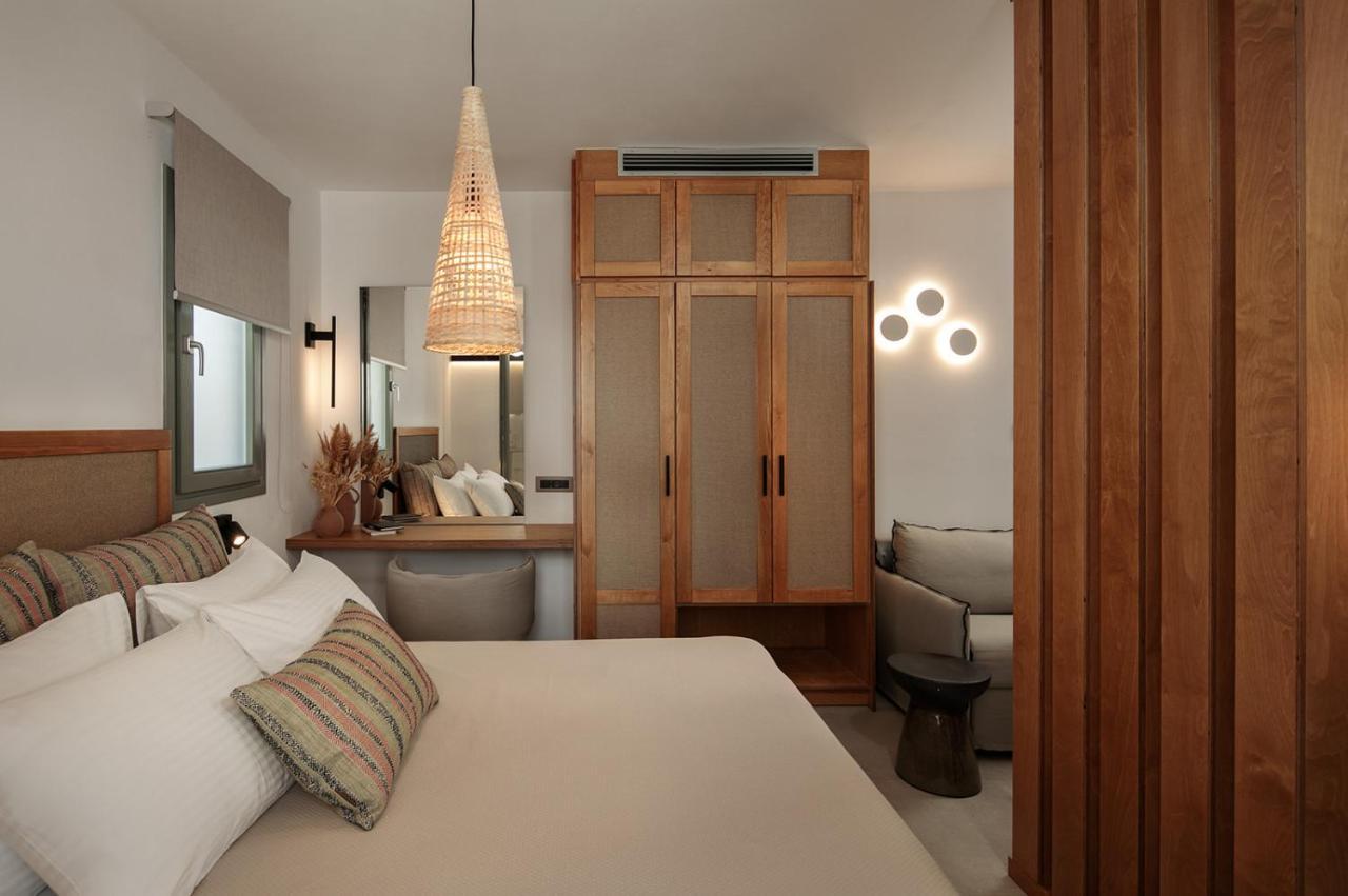 "Makava Suites" Your Luxe Urban Sanctuary Naxos City エクステリア 写真