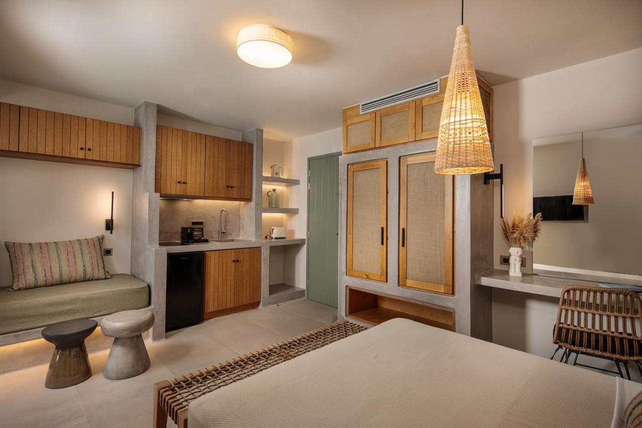 "Makava Suites" Your Luxe Urban Sanctuary Naxos City エクステリア 写真