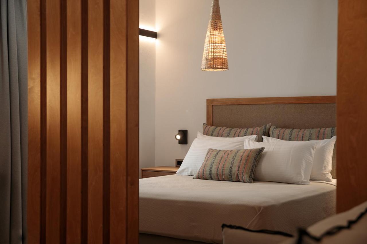 "Makava Suites" Your Luxe Urban Sanctuary Naxos City エクステリア 写真