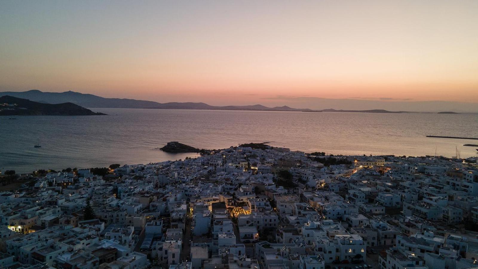 "Makava Suites" Your Luxe Urban Sanctuary Naxos City エクステリア 写真