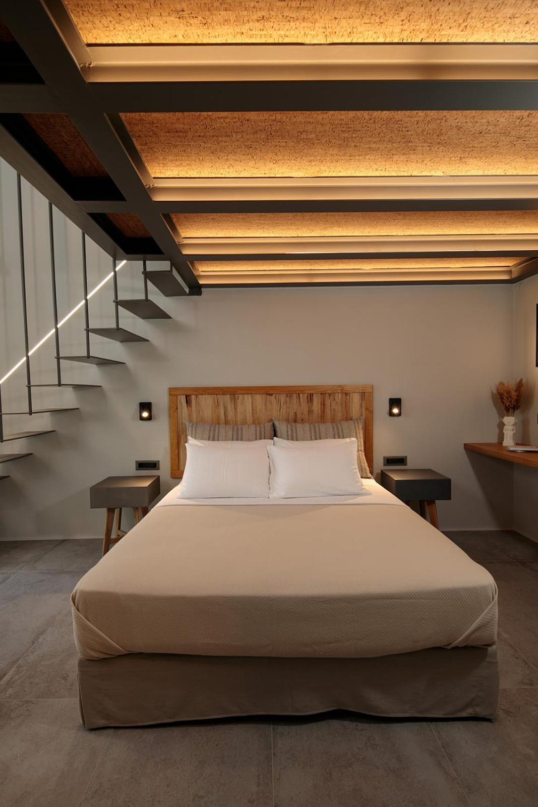 "Makava Suites" Your Luxe Urban Sanctuary Naxos City エクステリア 写真
