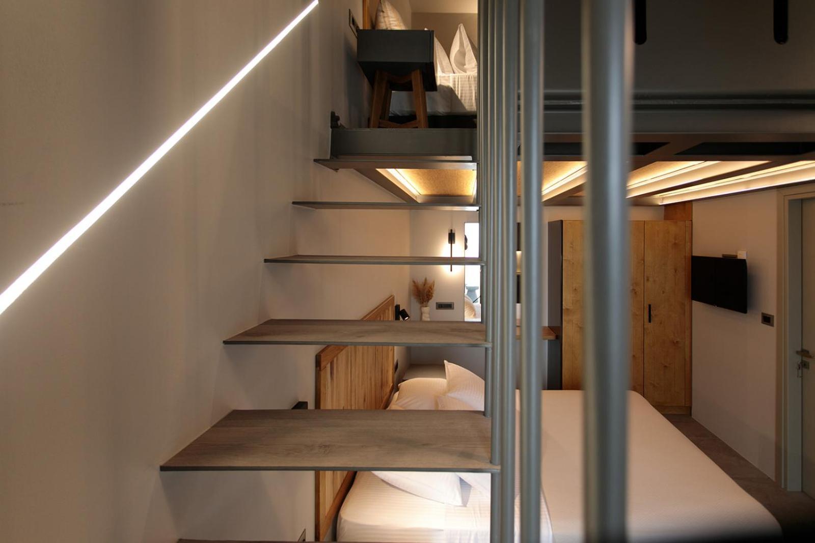 "Makava Suites" Your Luxe Urban Sanctuary Naxos City エクステリア 写真